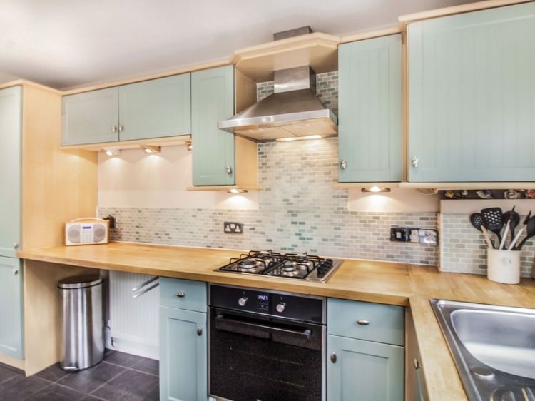 Willow View, listing photograph 10