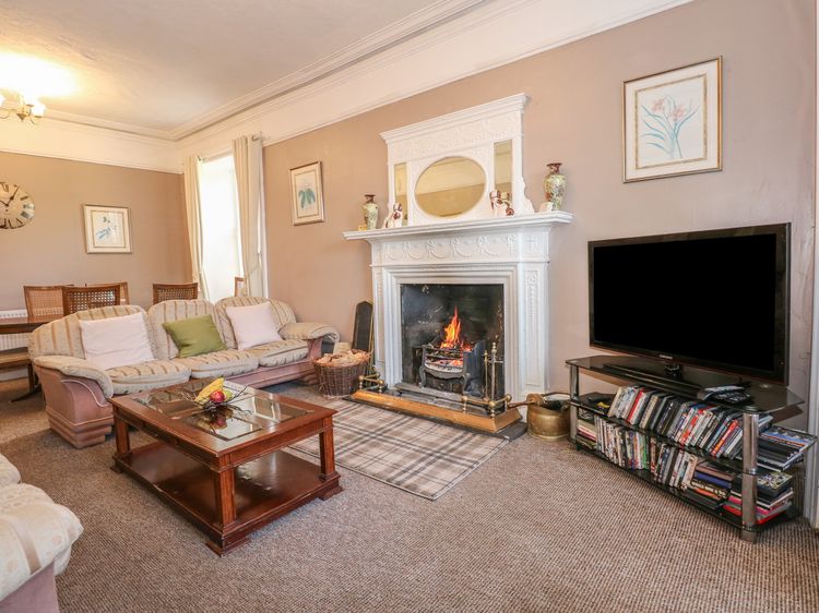 Plas Dorothea, listing photograph 5