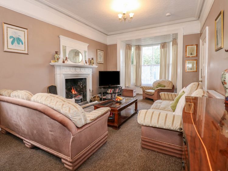 Plas Dorothea, listing photograph 8
