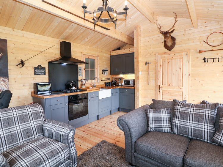 The Shooting Lodge, listing photograph 3