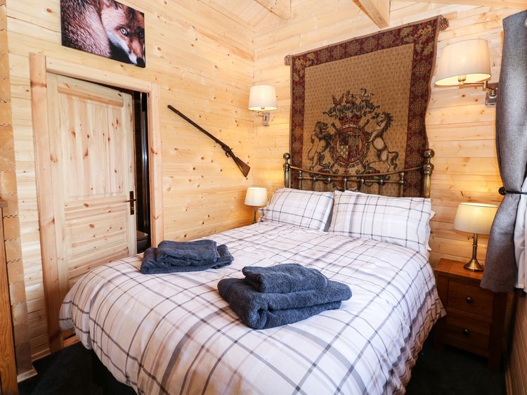 The Shooting Lodge, listing photograph 12
