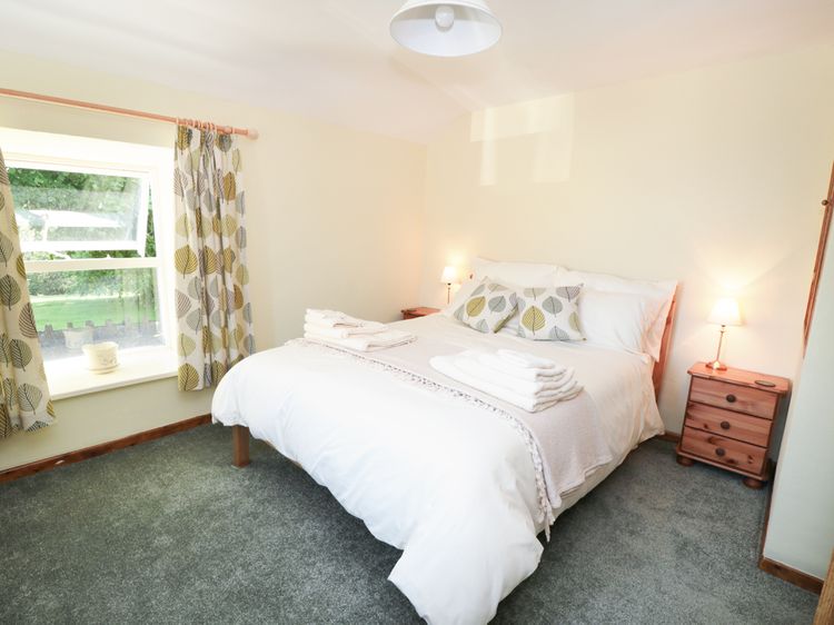 Rose Cottage, listing photograph 9