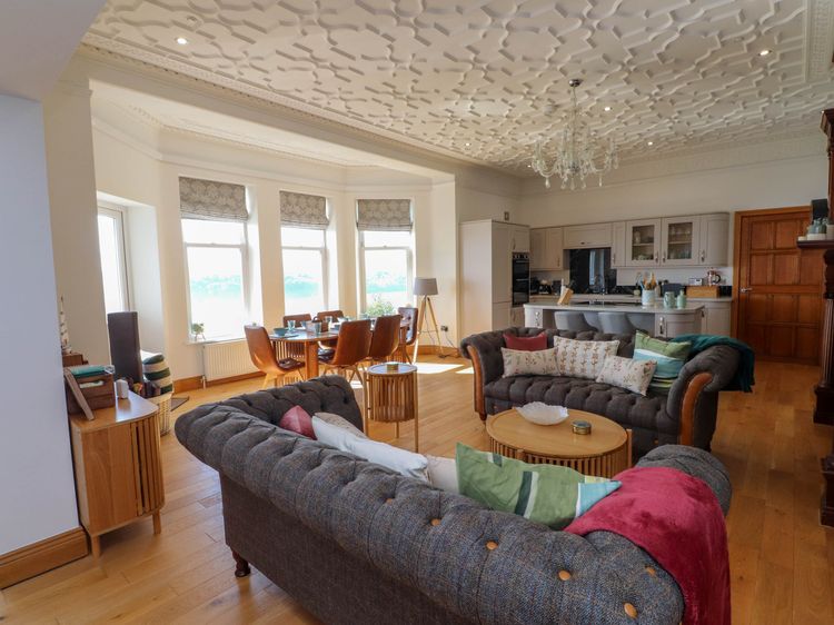 Menai View, listing photograph 6