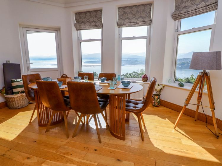 Menai View, listing photograph 7