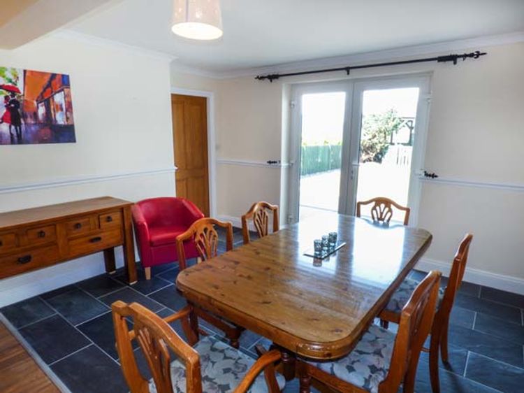 Arfryn, listing photograph 5