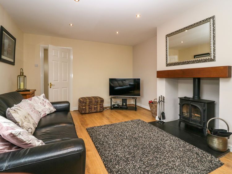 Inglenook, listing photograph 6