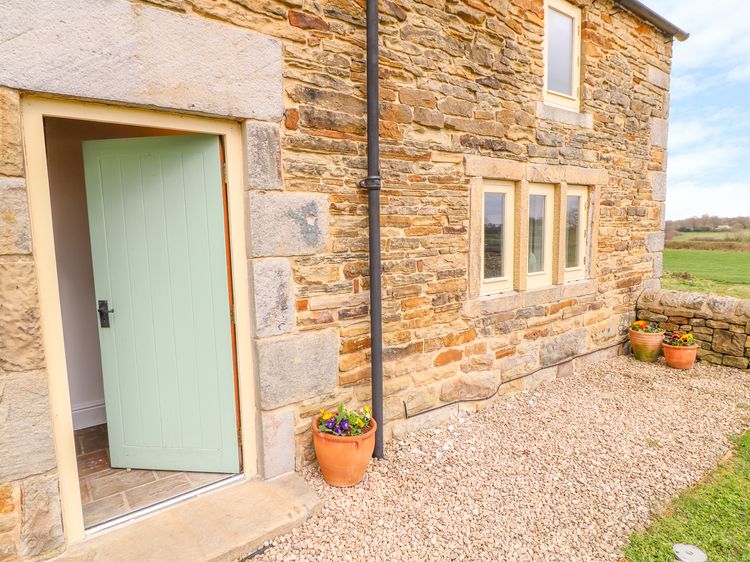Woodthorpe Cruck Cottage, listing photograph 3