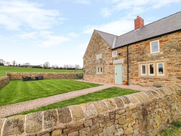 Woodthorpe Cruck Cottage, listing photograph 2
