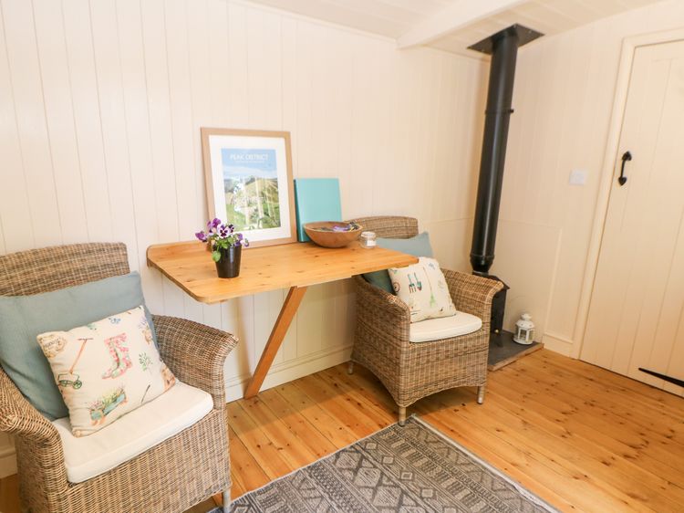 Shepherd's Hut, listing photograph 5