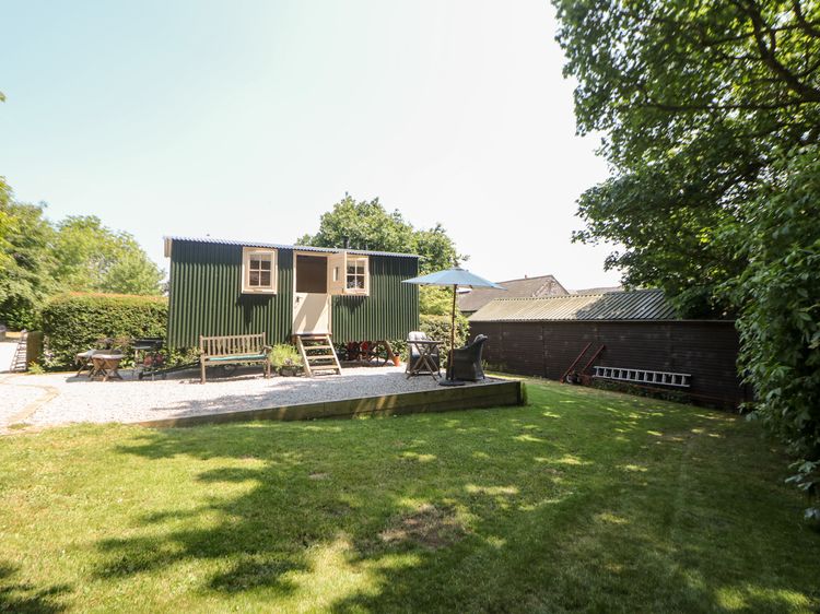 Shepherd's Hut, listing photograph 10