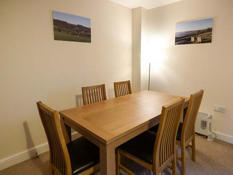 Jay's Nest, listing photograph 4