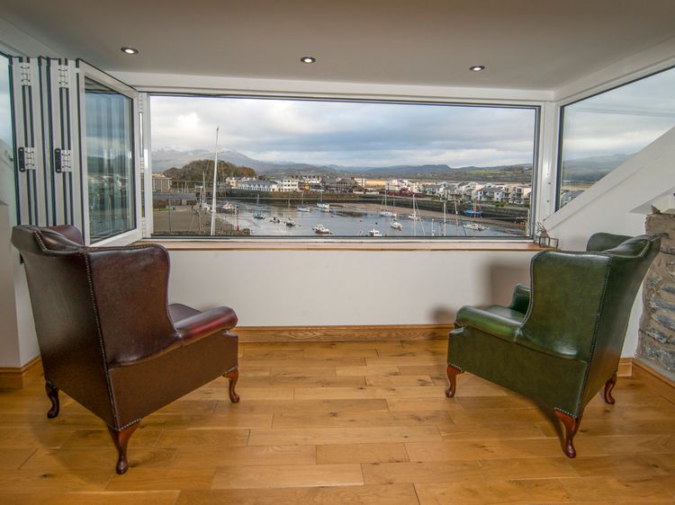 The Captain's Penthouse, listing photograph 8