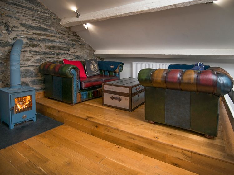 The Captain's Penthouse, listing photograph 11