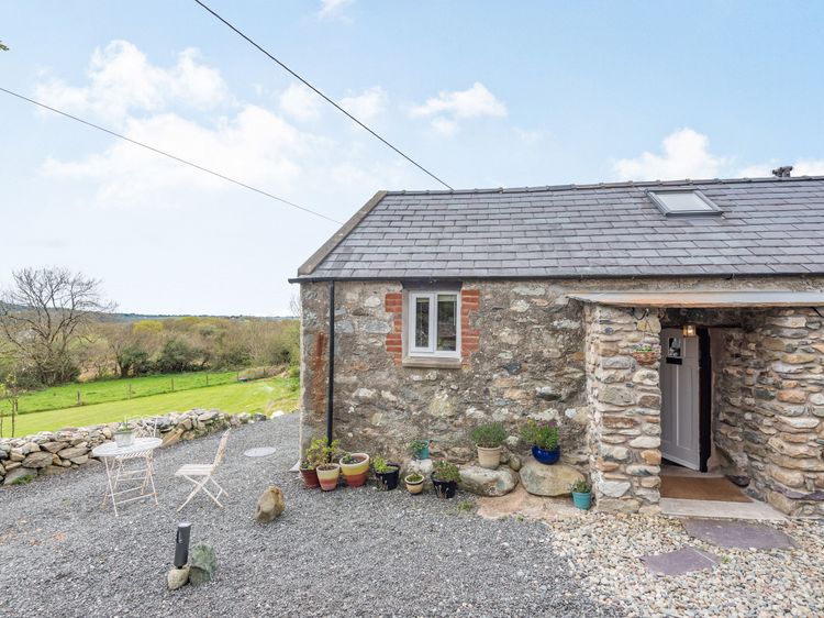 Celyn Farm Cottage, listing photograph 3