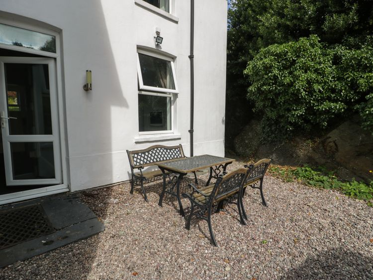 Dale Cottage, listing photograph 2