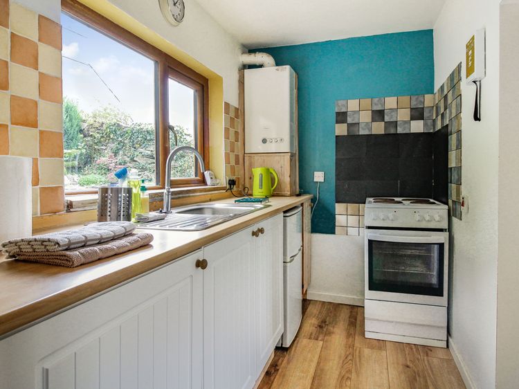 Pen Y Graig, listing photograph 11