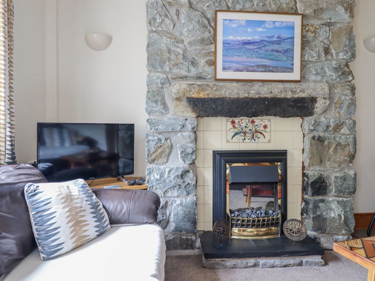 Cae Tanws Bach, listing photograph 6