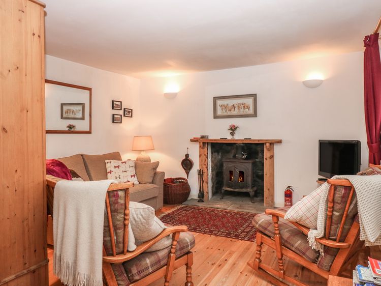 Creag Mhor Cottage, listing photograph 3