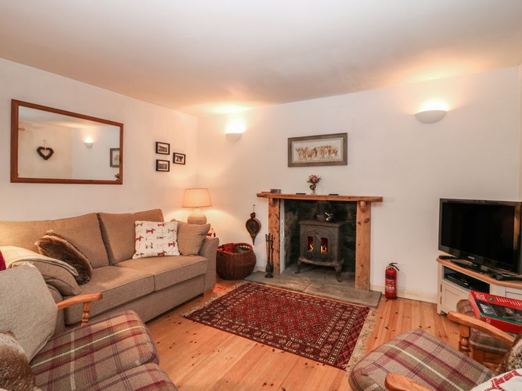 Creag Mhor Cottage, listing photograph 4