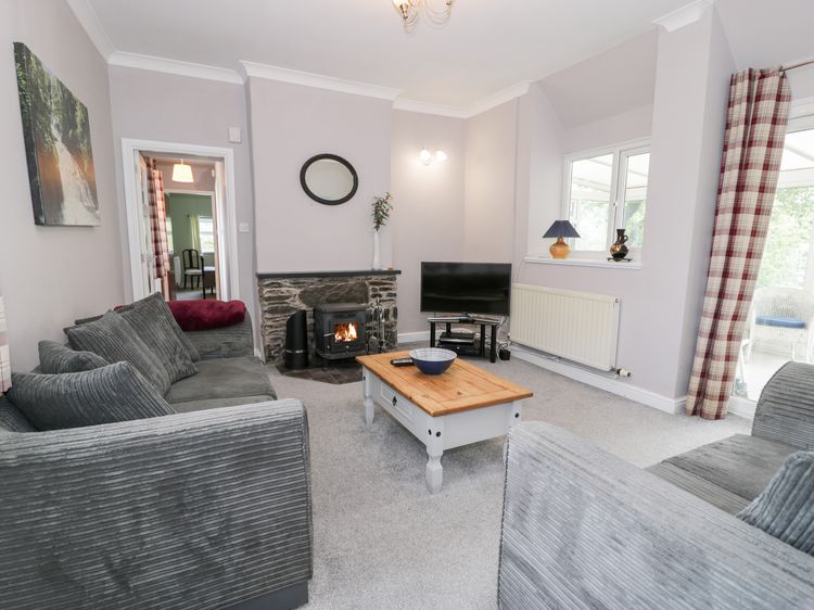 Dyffryn Bach, listing photograph 2
