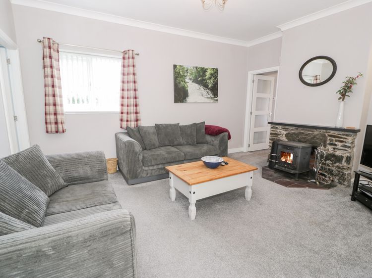 Dyffryn Bach, listing photograph 3