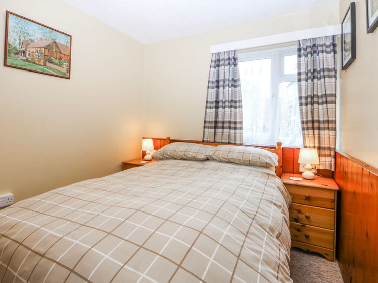 Ground Floor Apartment, listing photograph 9