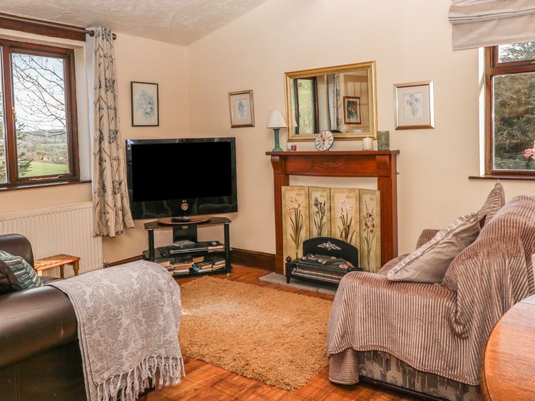 The Cottage at Moseley House Farm, listing photograph 8