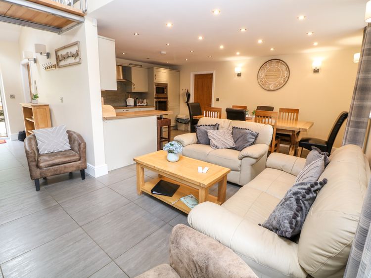 3 Pheasant Lane, listing photograph 4