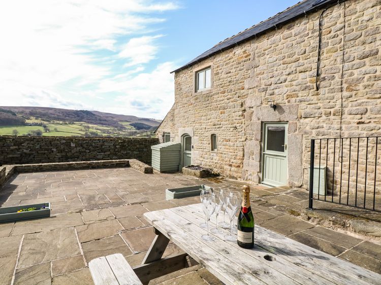 Broadwood Barn, listing photograph 2