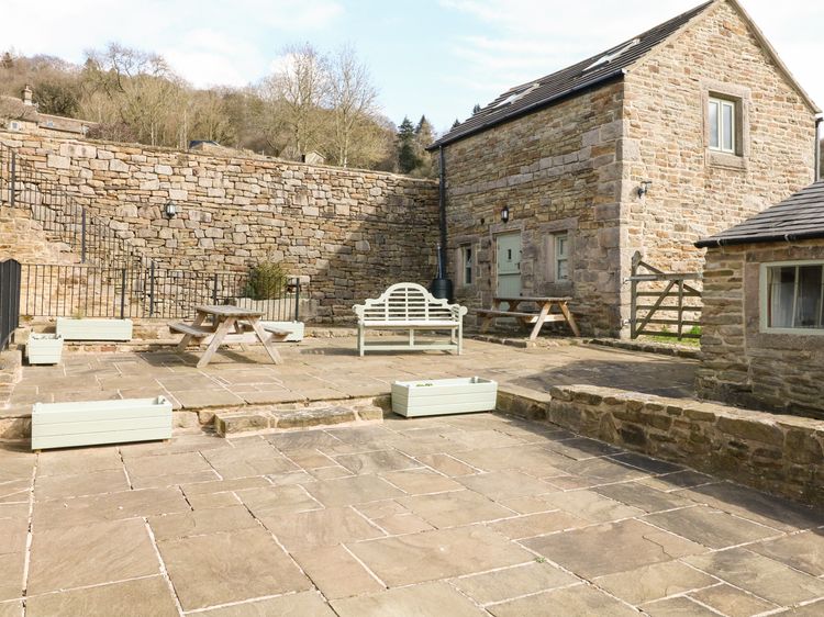Broadwood Barn, listing photograph 3
