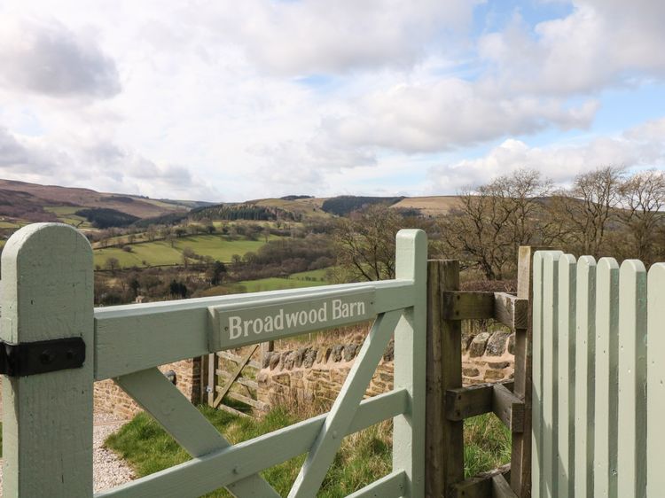 Broadwood Barn, listing photograph 4