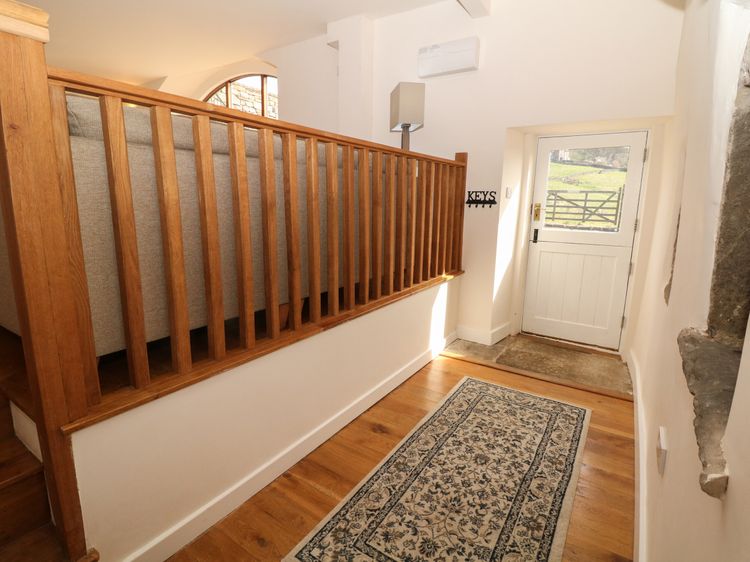 Broadwood Barn, listing photograph 5
