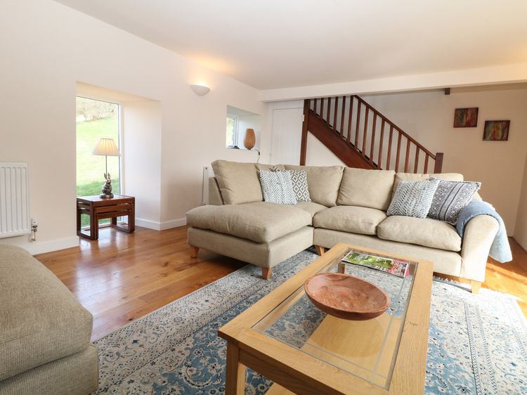 Broadwood Barn, listing photograph 9