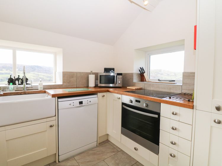 Broadwood Barn, listing photograph 12
