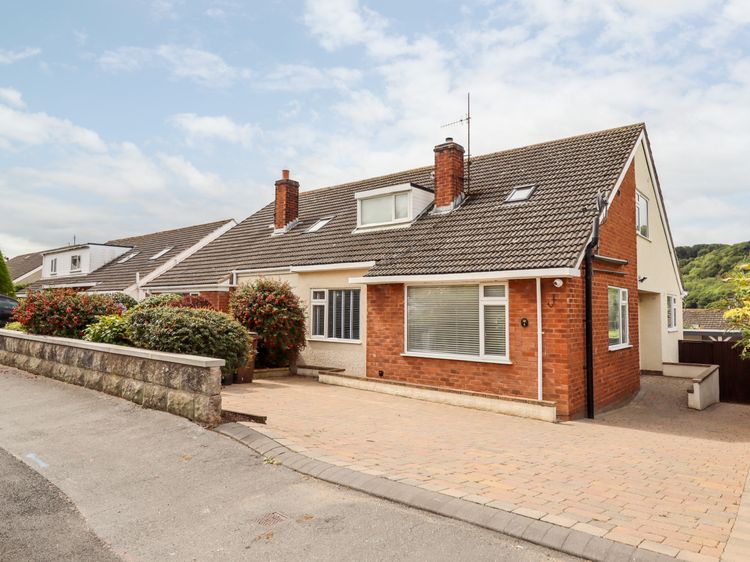 4 Bodnant Road