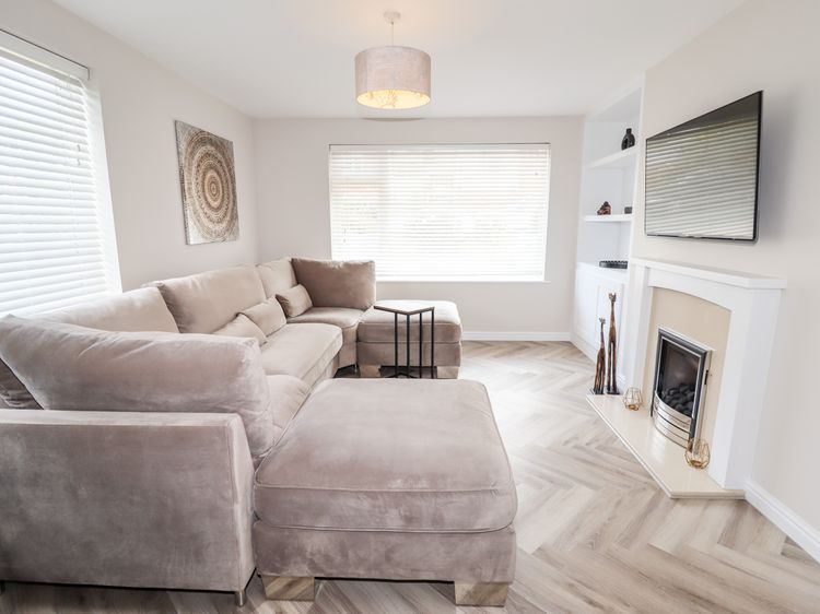 4 Bodnant Road, listing photograph 3
