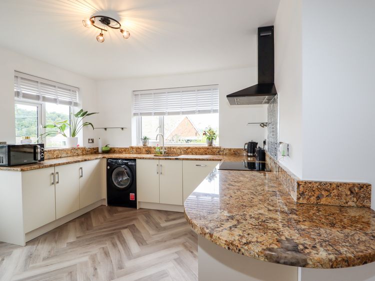 4 Bodnant Road, listing photograph 5
