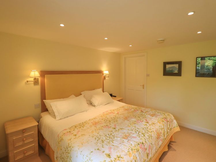 Pheasant Cottage, listing photograph 12