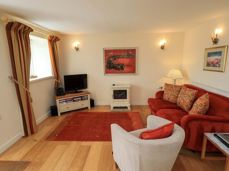 Kestrel Cottage, listing photograph 3