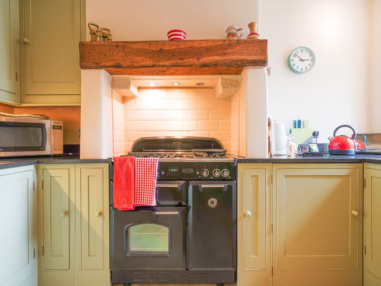 Cloudberry Cottage, listing photograph 11