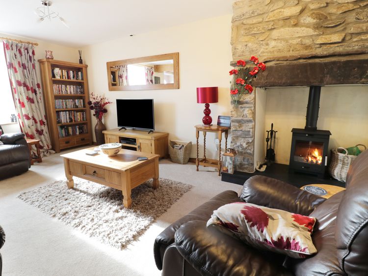 60 Hyfrydle Road, listing photograph 3