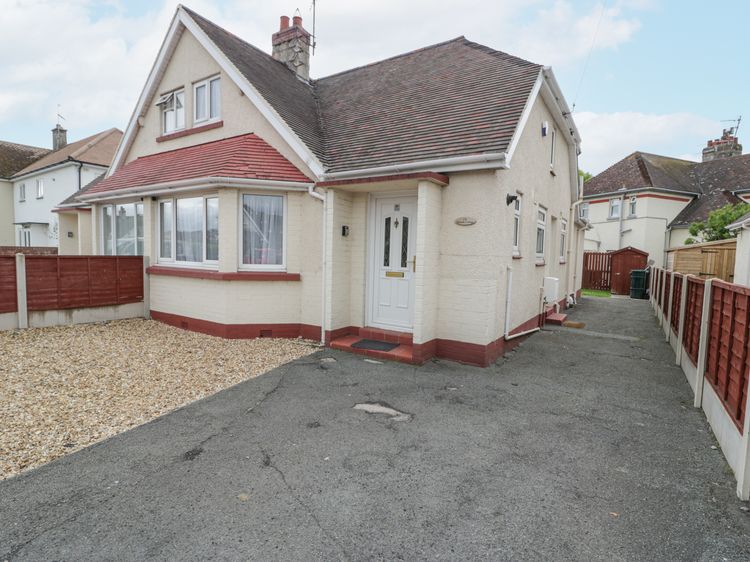 Maesdu Cottage
