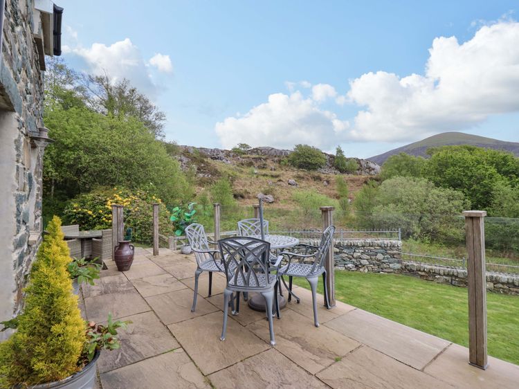 Moelfre Cottage, listing photograph 3