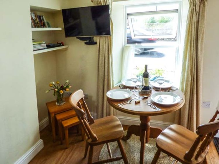 Fells Cottage, listing photograph 4