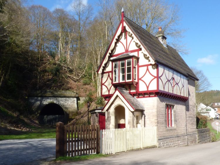 The Gate House, listing photograph 2