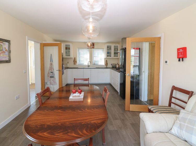 Berg Cottage, listing photograph 9