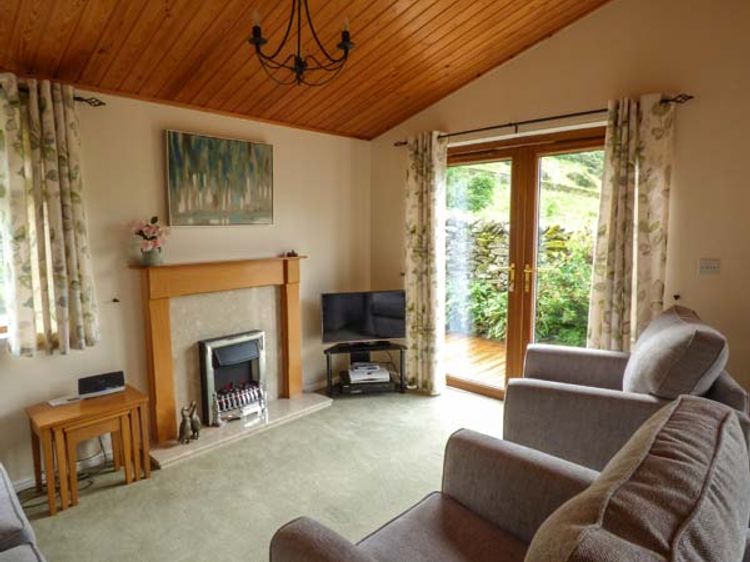 South Lodge, listing photograph 4