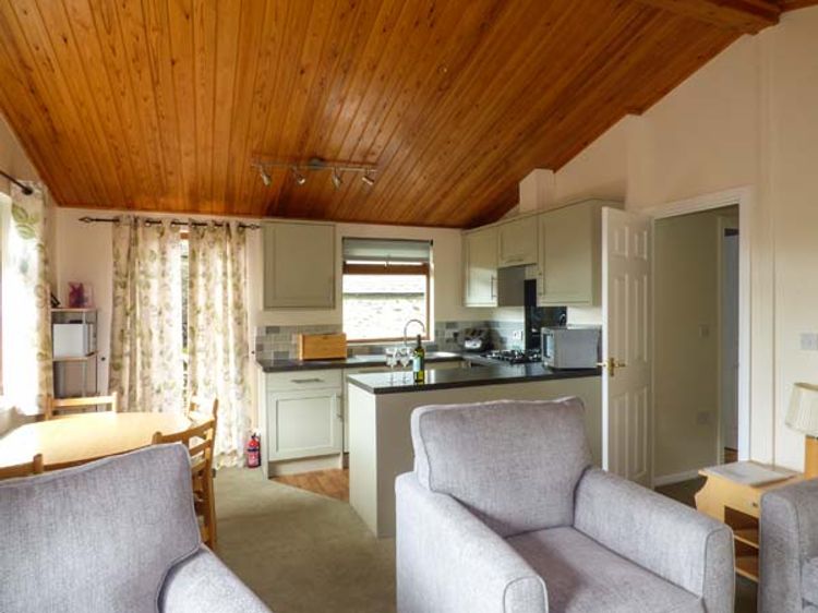 South Lodge, listing photograph 6