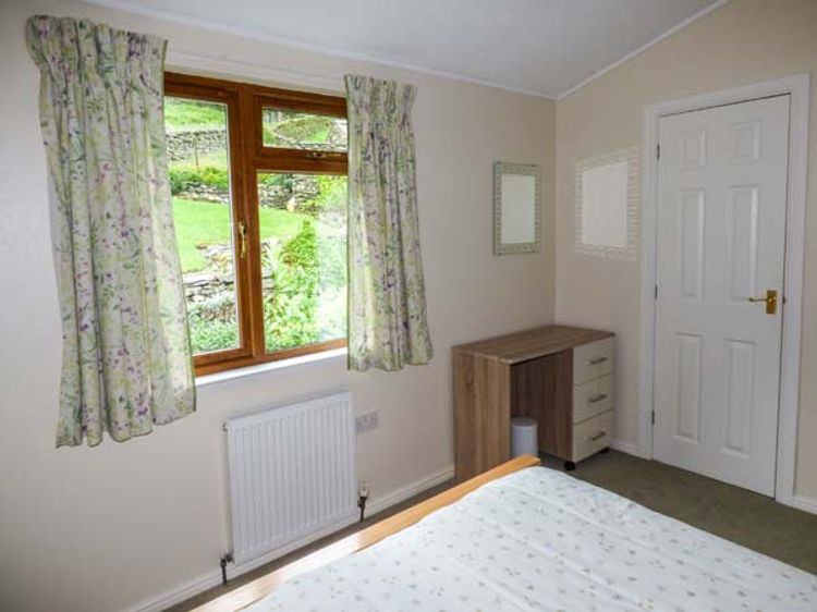 South Lodge, listing photograph 10