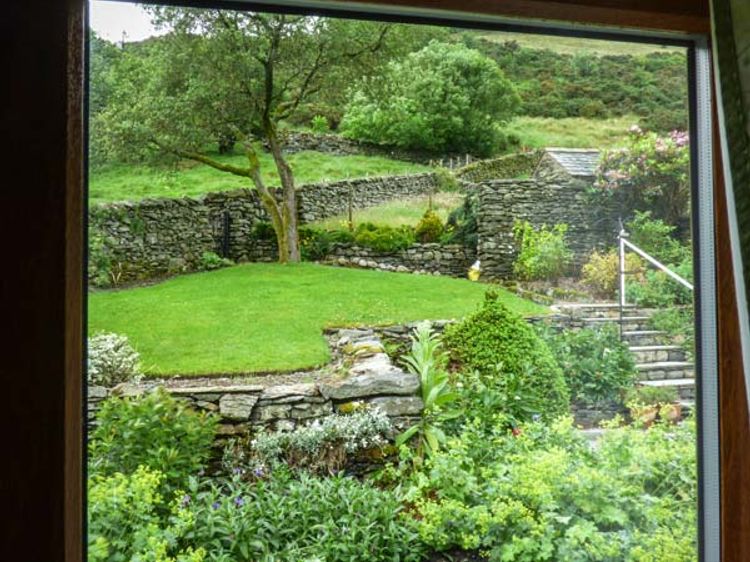 South Lodge, listing photograph 11